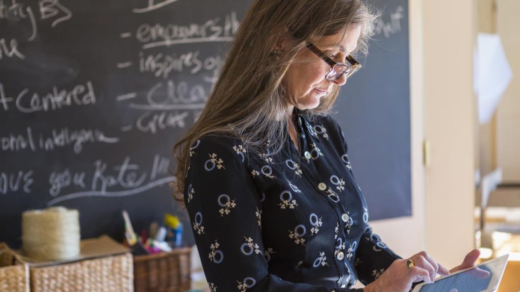 Ce se va intampla cu salariile profesorilor in 2025