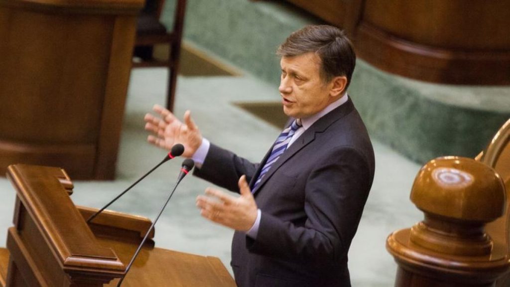 Crin Antonescu Exista similitudini infioratoare intre discursul lui Hitler si cel al lui Georgescu Este un ceausist tarziu