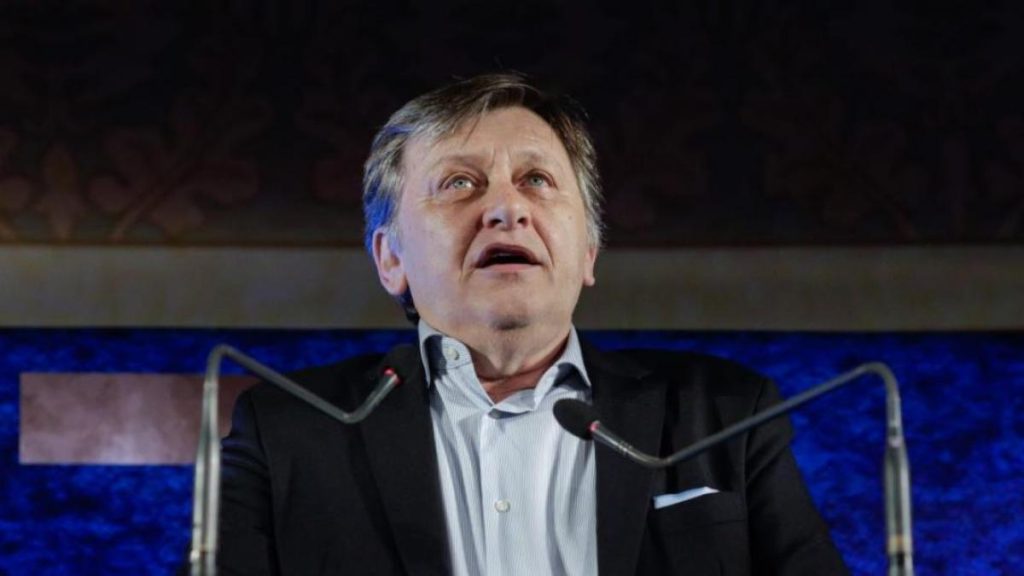Ilie Bolojan ii ofera sfaturi lui Crin Antonescu Trebuie sa se reconecteze cu electoratul in special cu tinerii