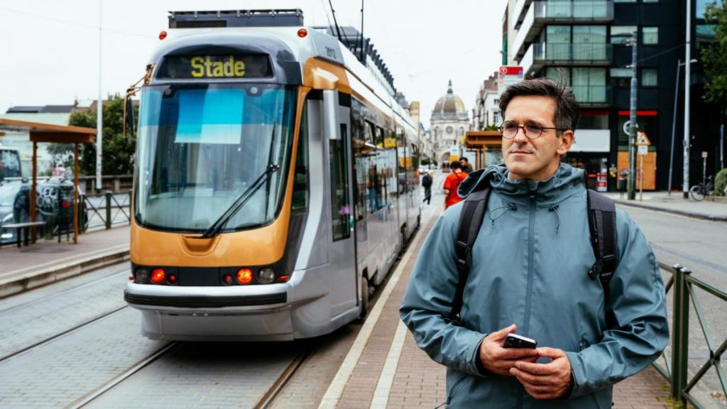 MAE avertizare pentru romanii ce calatoresc in Belgia posibile probleme in transportul public