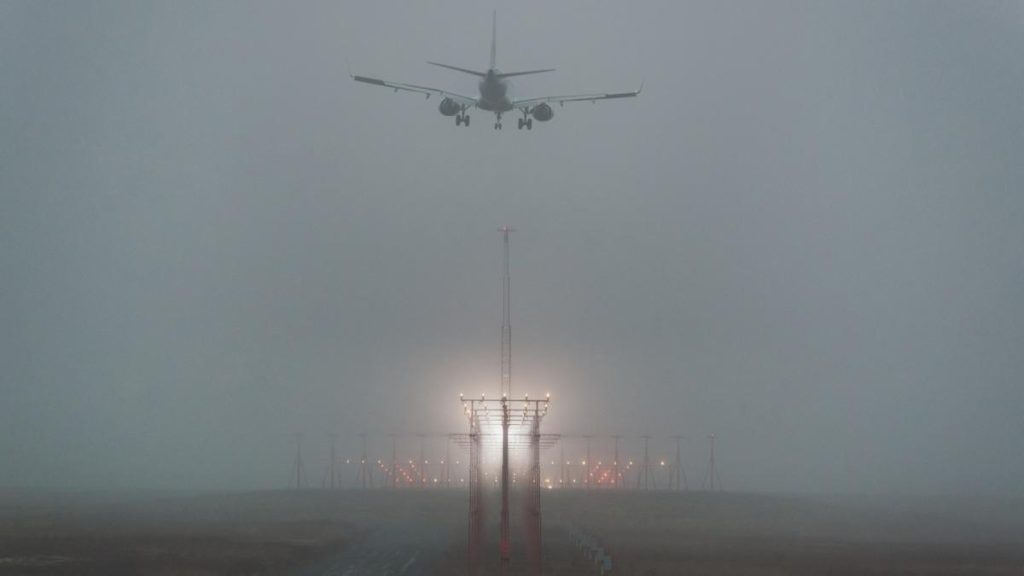 Zboruri intarziate pe aeroporturile din Bucuresti din cauza cetii