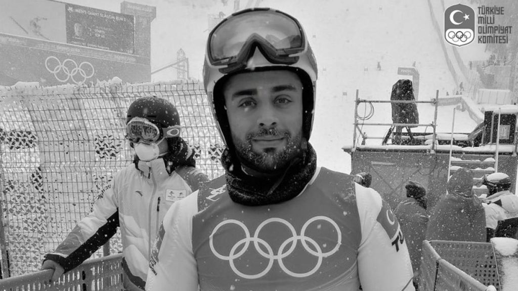 Schiorul olimpic Berkin Usta si tatal sau mor intr un incendiu