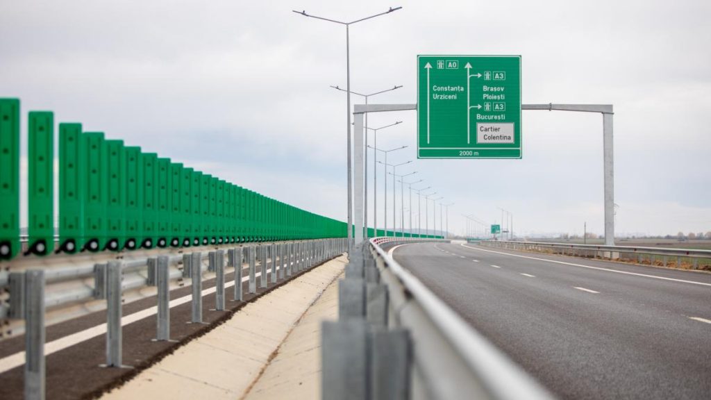 Situatie bizara langa Bucuresti Case izolate fara drum de acces dupa finalizarea A0