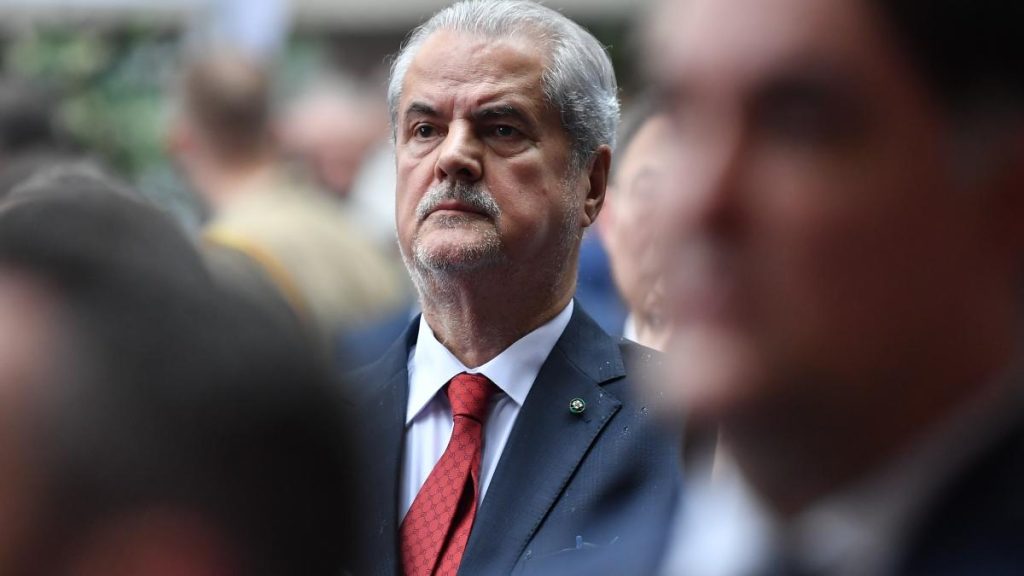 Adrian Nastase despre scandalul Lasconi USR Este o tradare dar Elena Lasconi nu avea sanse sa intre in turul doi