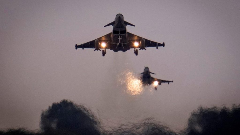Britanicii au interceptat doua avioane rusesti langa spatiul NATO