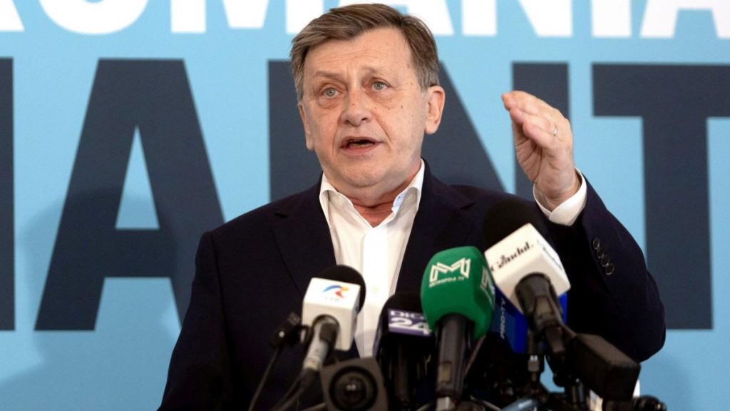 Crin Antonescu raspuns pentru Nicusor Dan Nu am improprietarit dezvoltatori rechini sau alte animale despre care vorbeste el