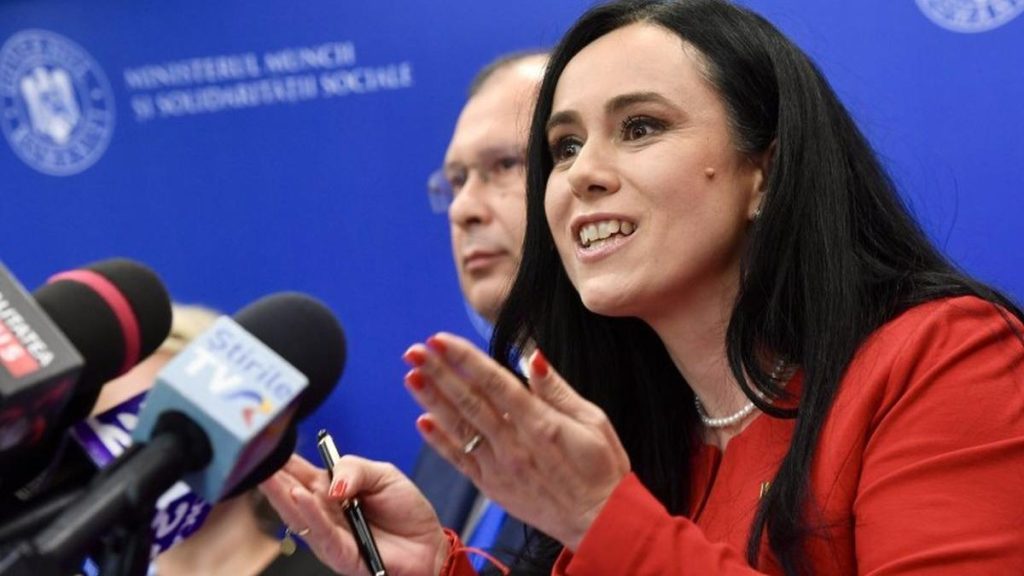 Ministra Muncii chemata in Parlament pentru abuzurile din centrele sociale Schimbarea lui Firea nu e suficienta