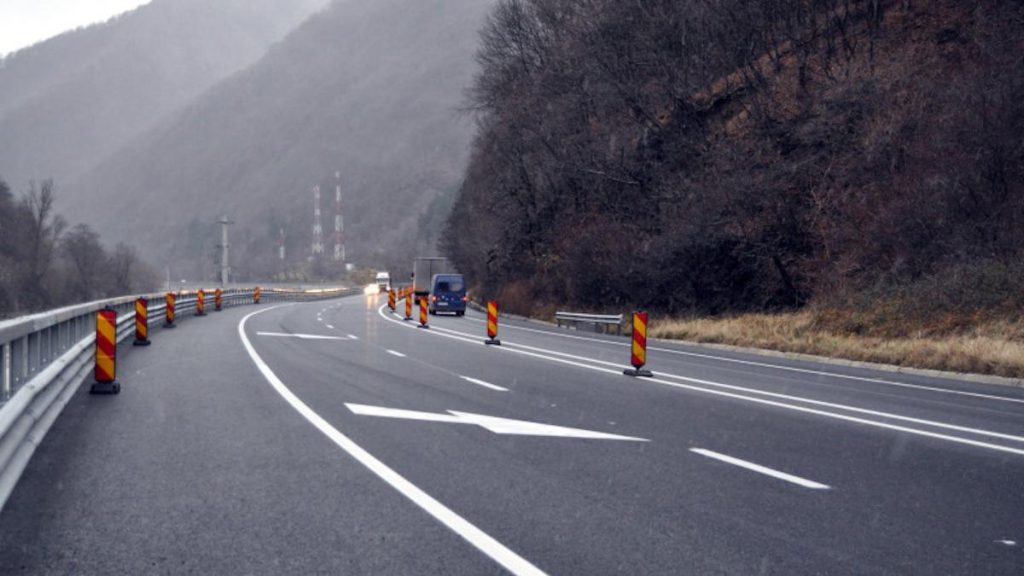 Restrictii de trafic pe Valea Oltului luni si marti Rute ocolitoare