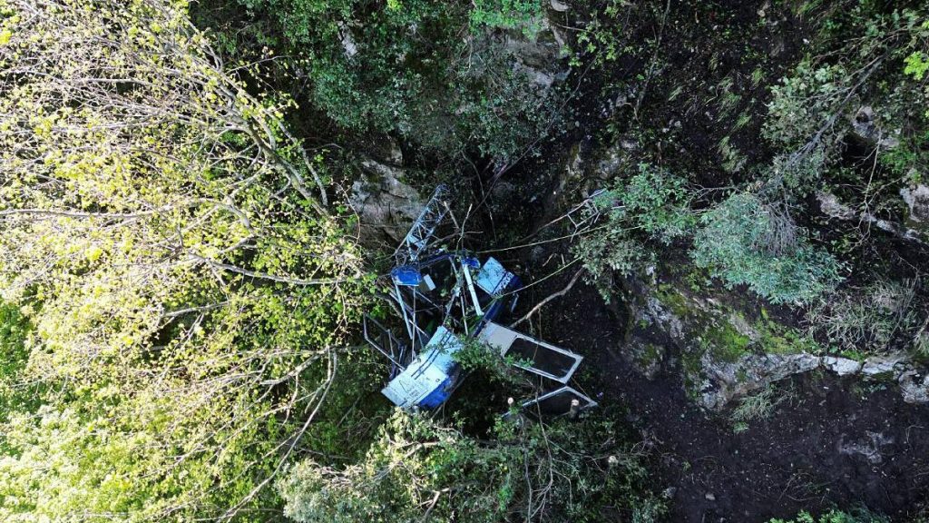 Salvat de o cafea Conductorul care a scapat de prabusirea telecabinei in Napoli