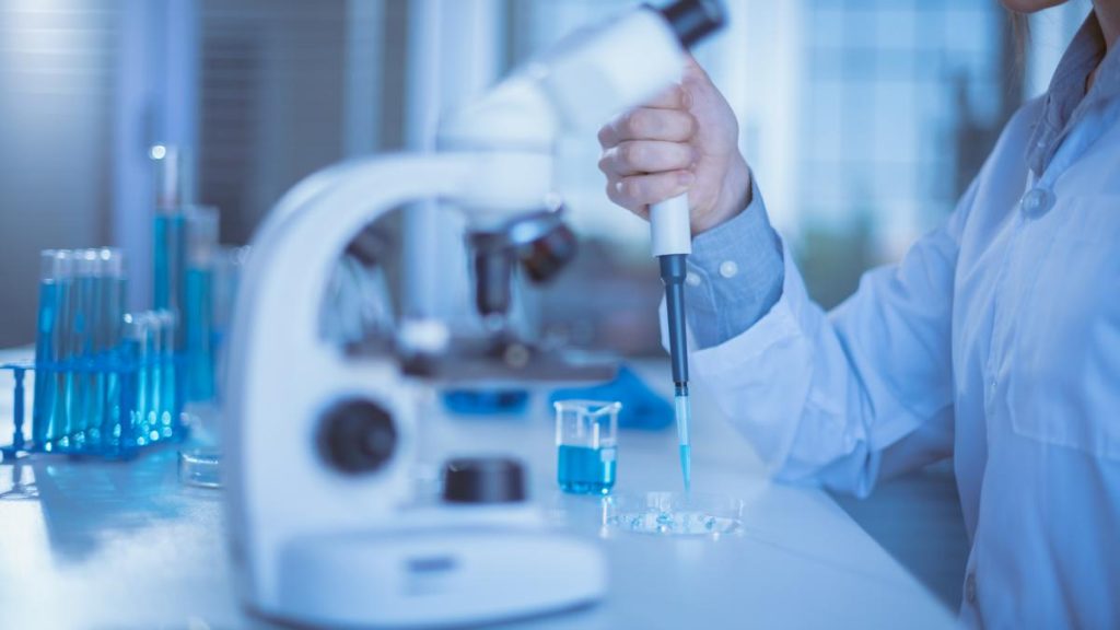 Studentul care contrazice fizica Lichid ce sfideaza termodinamica