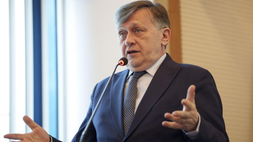 Crin Antonescu despre echipa lui Trump in Romania In sfarsit sfarsim cu o legenda conspirationista