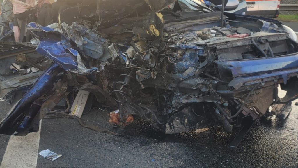 Masina distrusa pe A1 o femeie moarta doi raniti