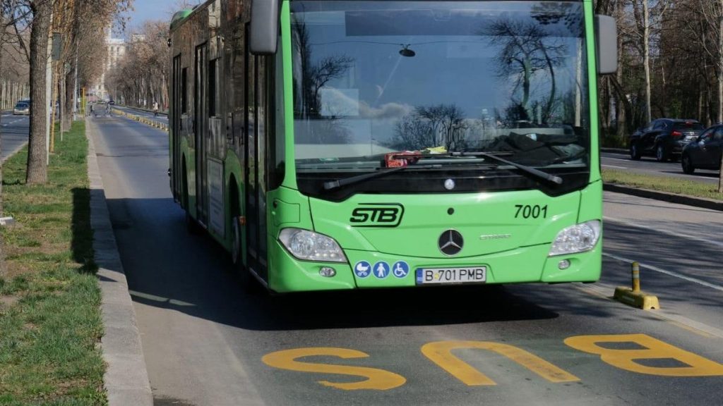 Trei linii de autobuz au trasee modificate in weekend