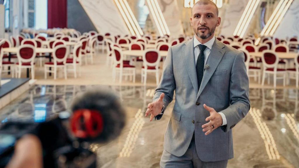Iubita lui Stefan Mandachi a cerut protectie si monitorizare