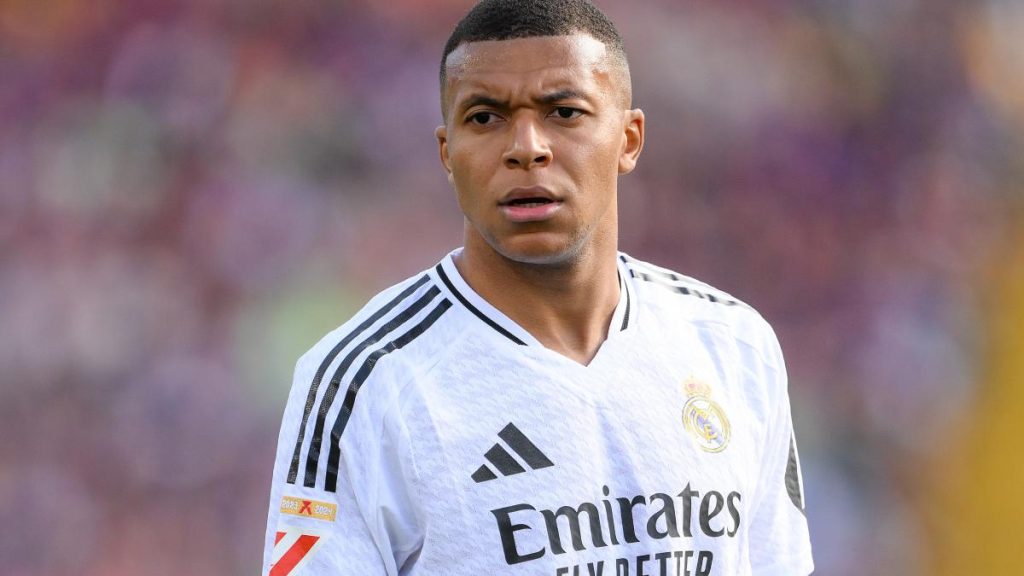 Mbappe a fost internat de urgenta Are probleme virale serioase