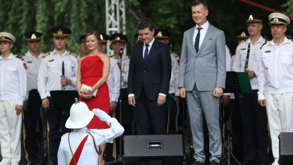 Petrecerea de ziua de nastere a Regeului Charles