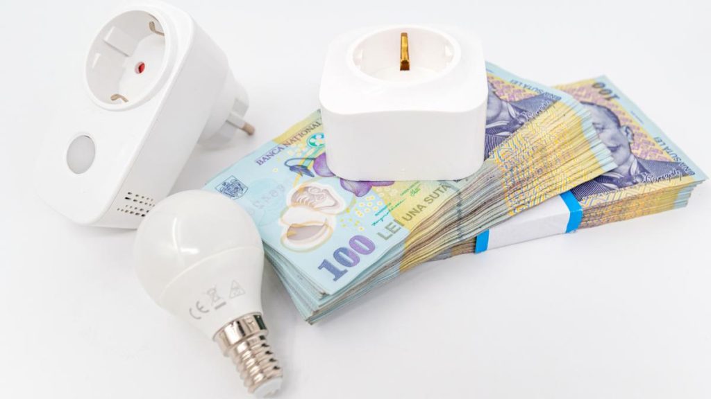 Romanii cu facturi mai mici la energie in iulie