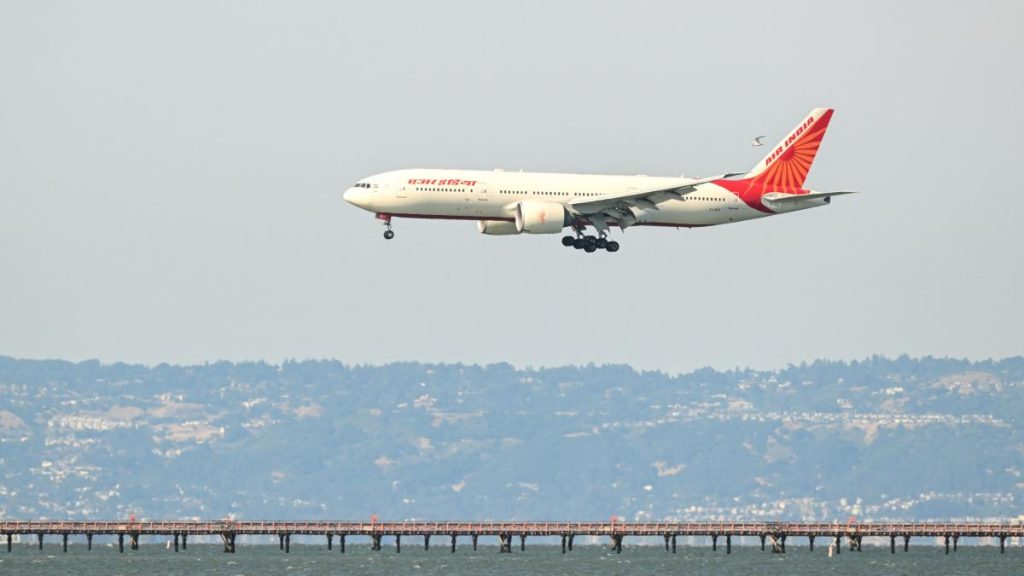 Scene de groaza intr un avion Air India dupa o amenintare cu bomba