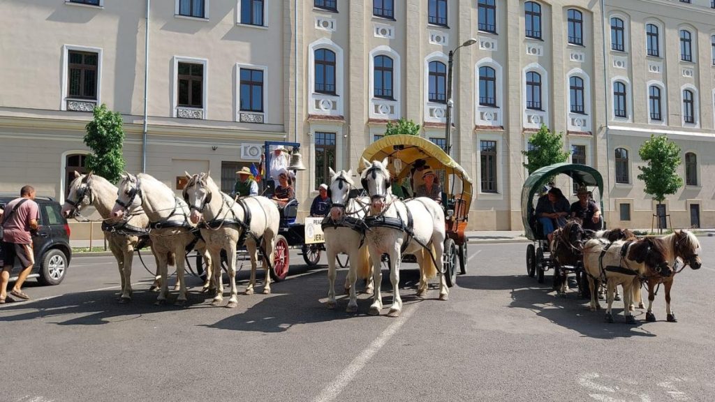 Caravana cu Clopotul Pacii trece prin Romania