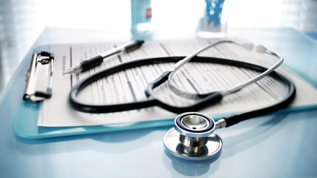 Doua doctorite cercetate penal pentru angajari fictive