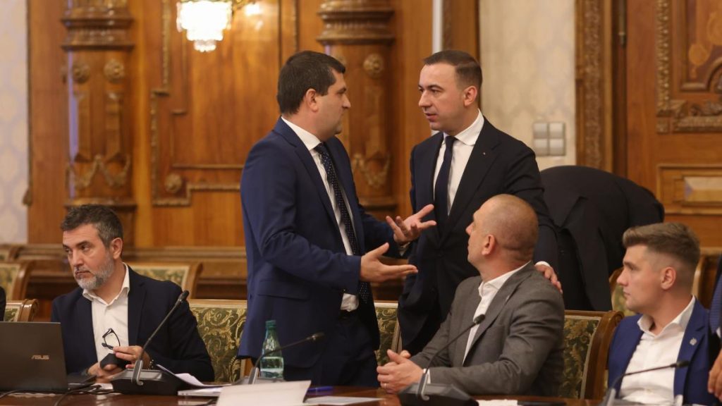Ministrul Economiei USR nu poate sta usor cu PSD