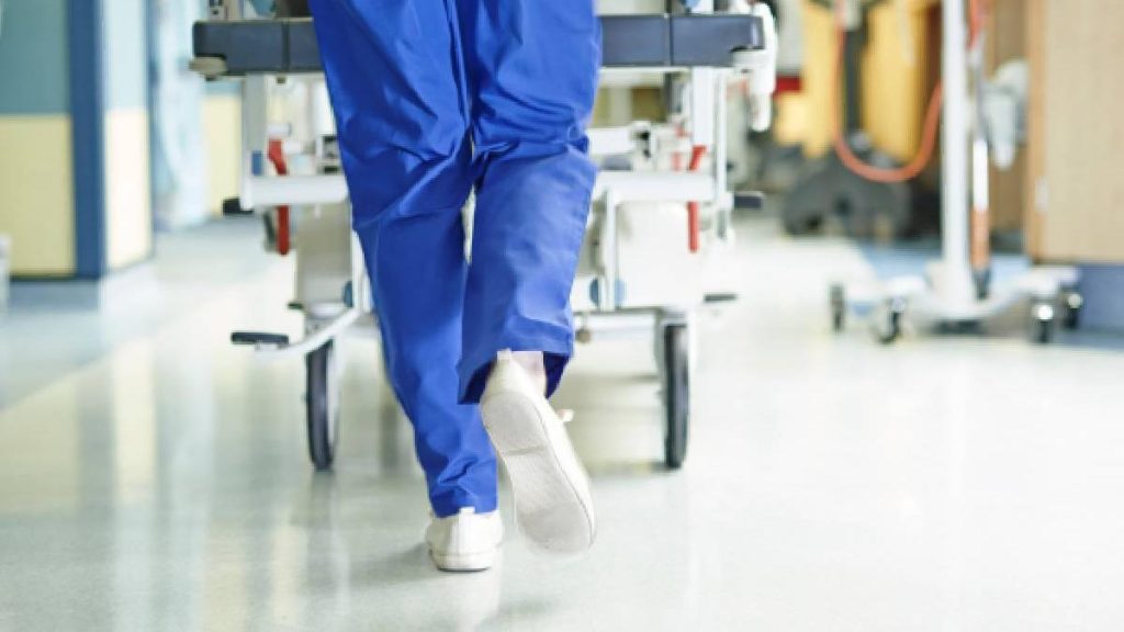 Ministrul Sanatatii prelungeste programul ambulatorilor pana la 20 00