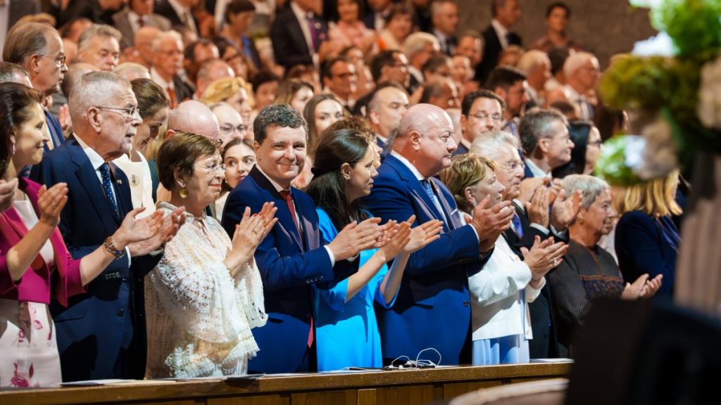 Nicisor Dan si partenera sa la opera in Austria