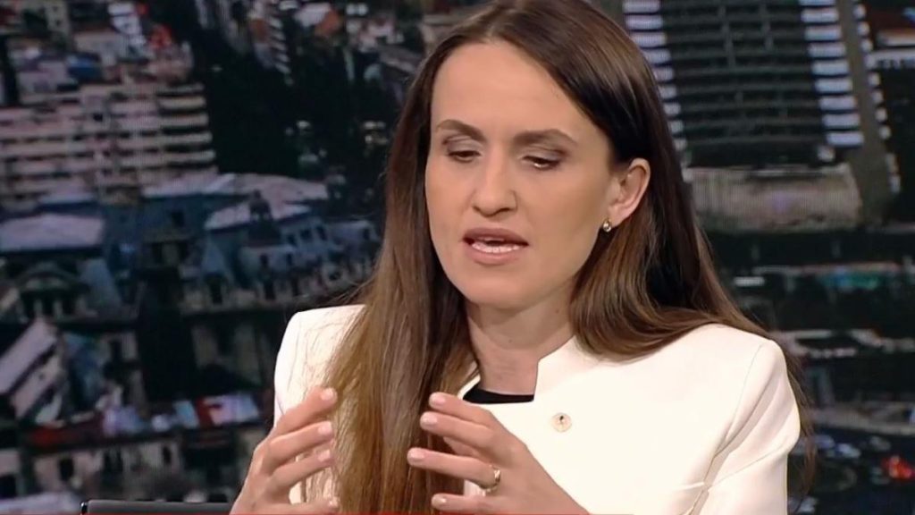 Oana Toiu Se reintroduc taxele consulare buget zero Lista taxelor consulare