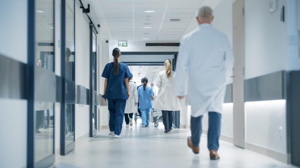Opt spitale vor fi construite in Romania pana la anul