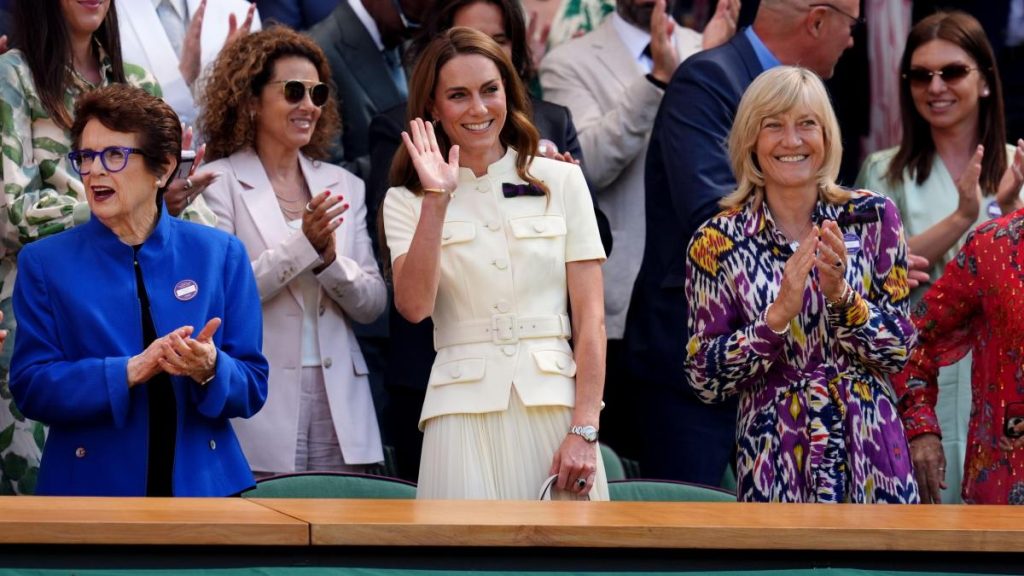 Simona Halep urmareste finala feminina de la Wimbledon