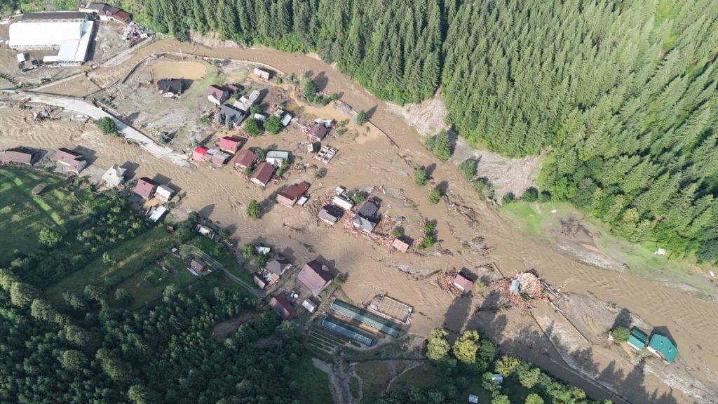 Apa din fantnile Farcasu si Borca nepotabila dupa inundatii