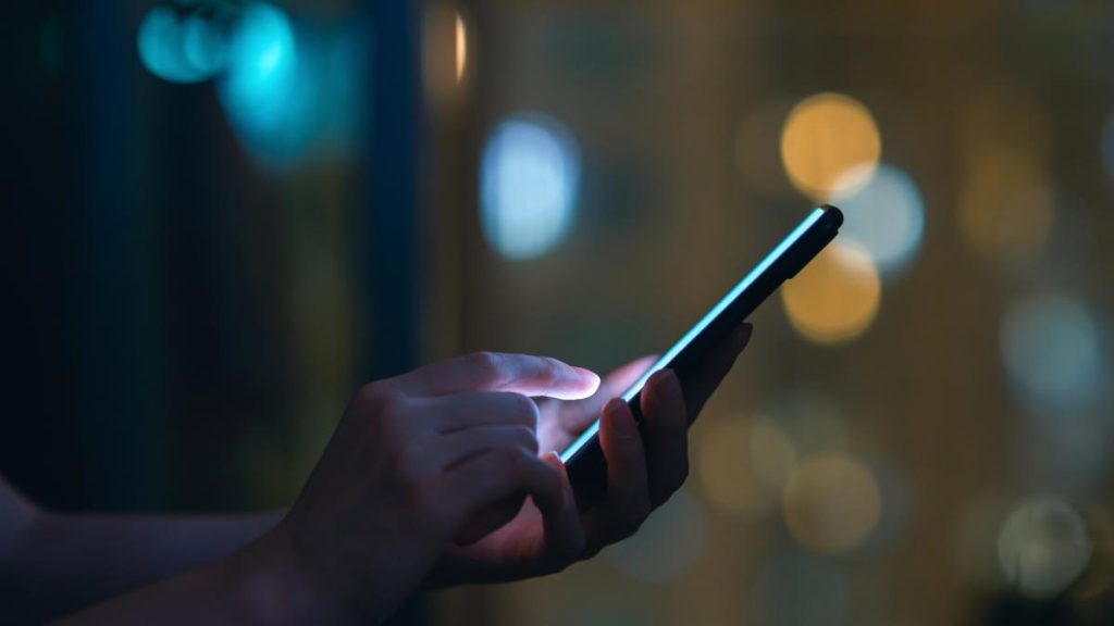 Avertisment DNSC Wi Fi ul public aminteste datele personale