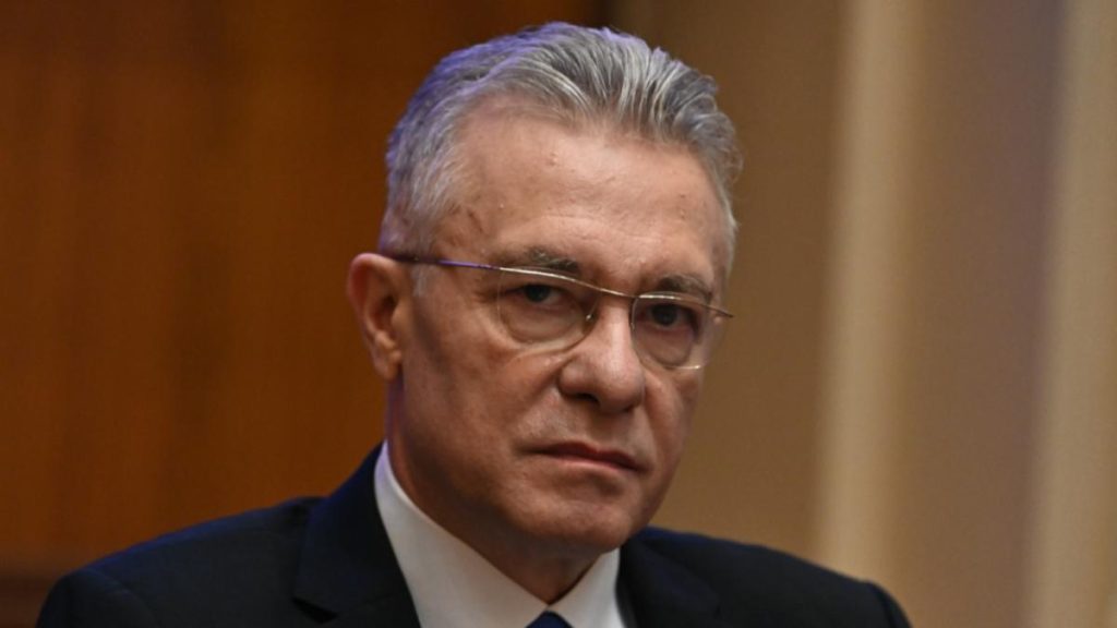 Consilierul prezidential Cristian Diaconescu Putin vrea sa castige timp