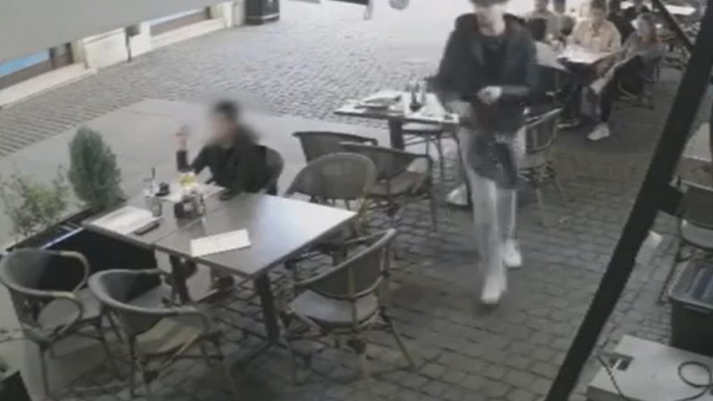 Doi tineri au fugit din restaurant in Timisiora
