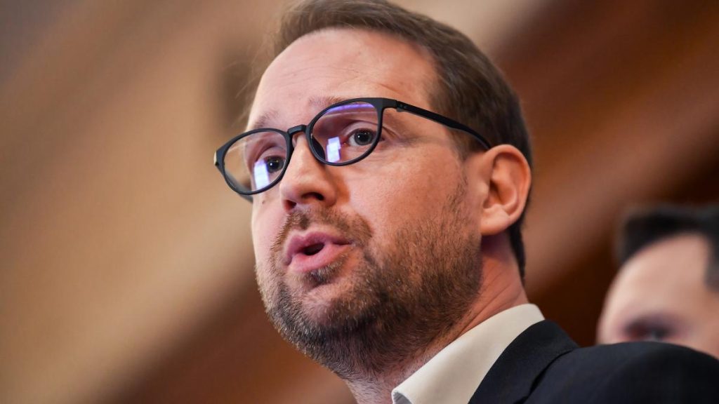 Dominic Fritz Nimeni nu taie bani de la investitii
