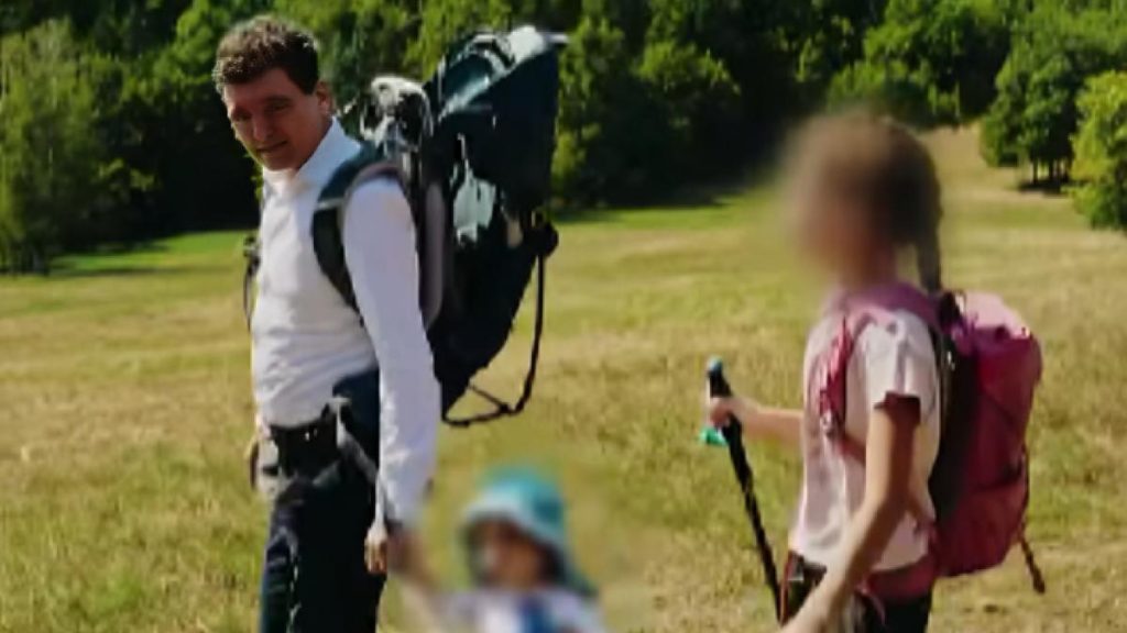 Imagini inedite cu Presedintele Romniei si copii