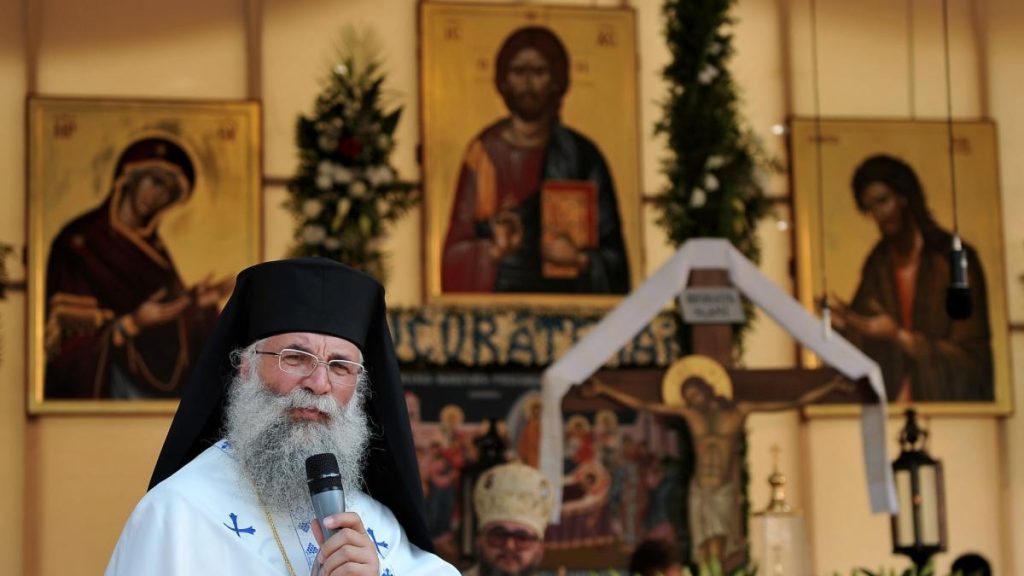 Mesajul staretului Manastirii Putna Rugati va pentru romanii din Cernauti