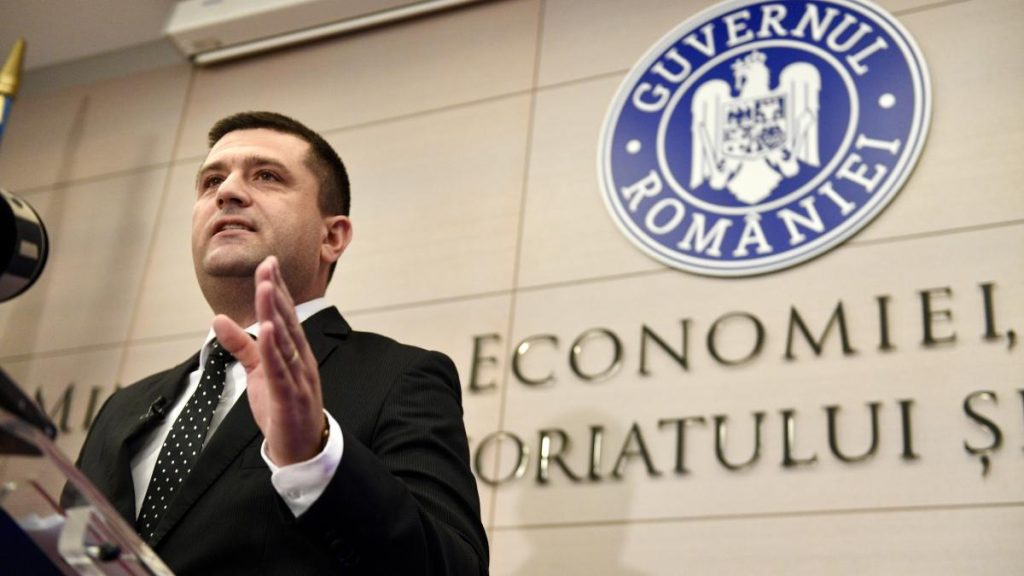 Ministrul Economiei Am primit 1700 de CVuri dupa anunt