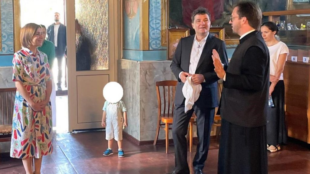 Nicussor Dan si Maia Sandu au vizitat o biserica si un centru social