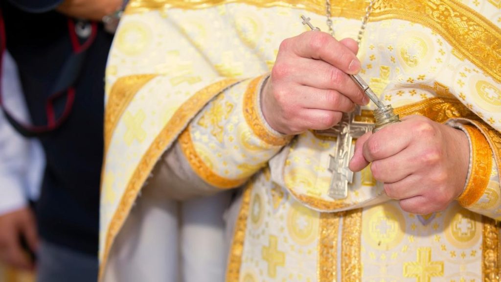 Patriarhia Romana Preotii nu sunt scuiti de contributii de sanatate