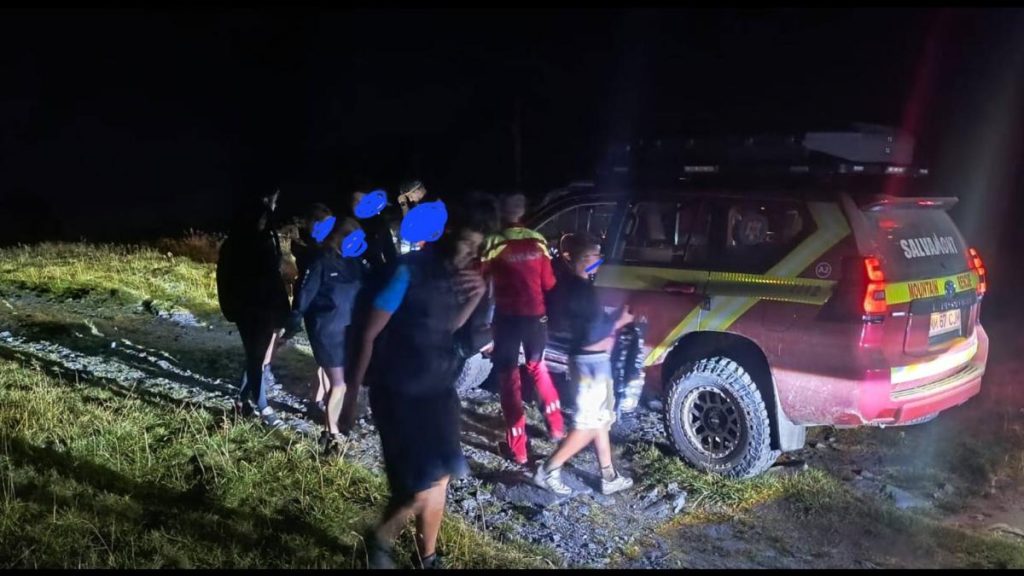Salvamontistii au cautat toata noaptea noua copii rataciti