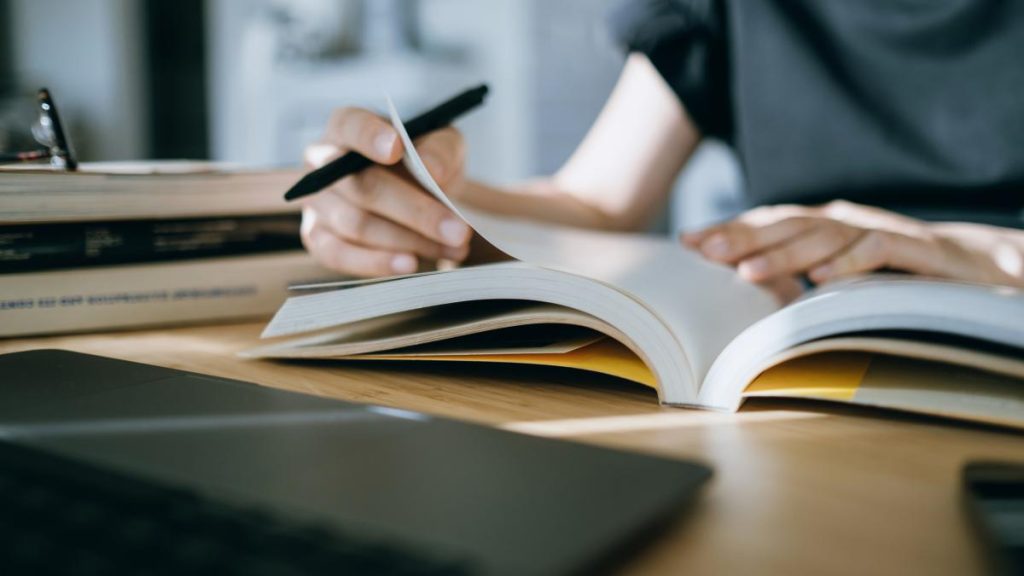 Tot mai multi elevi considera Bacalaureatul doar o hartie