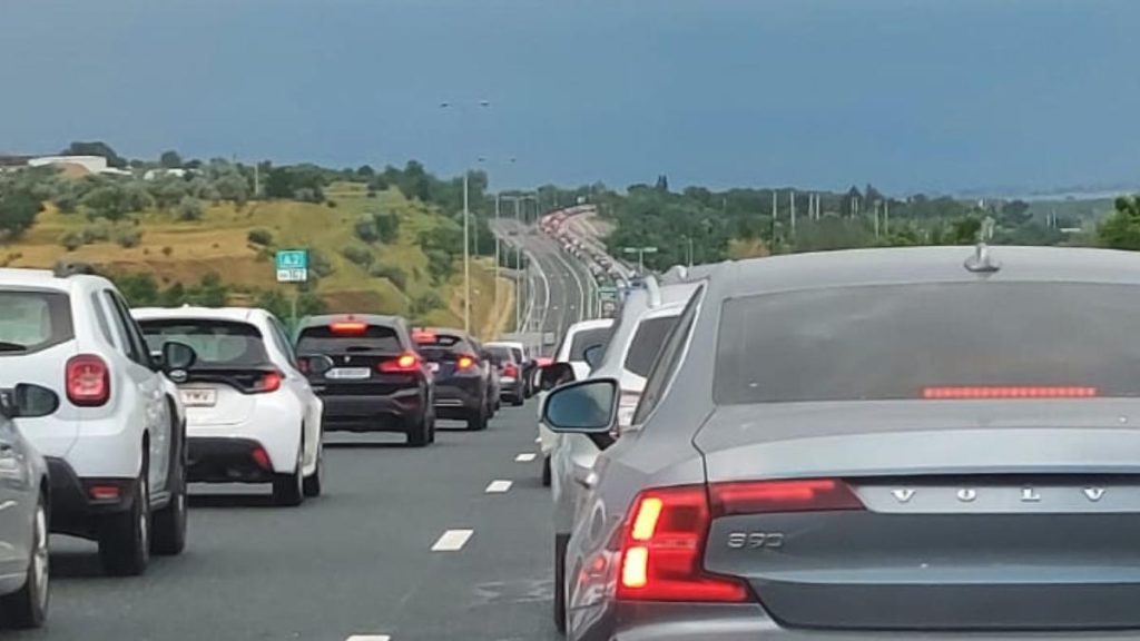 Trafic deviat pe Autostrada Soarelui Fetesti accident