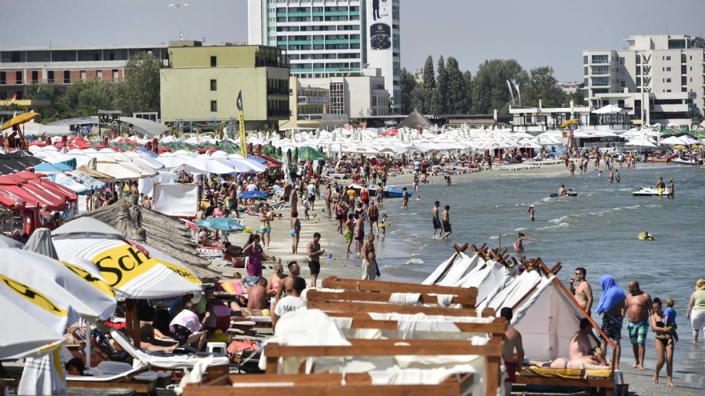 Turistii platesc o taxa de cearsaf ilegala in Mamaia
