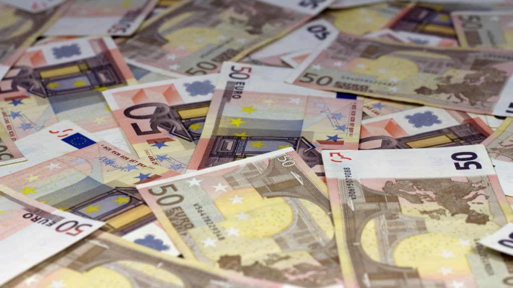 captura uriasade bani falsi in vrancea 4 milioane euro