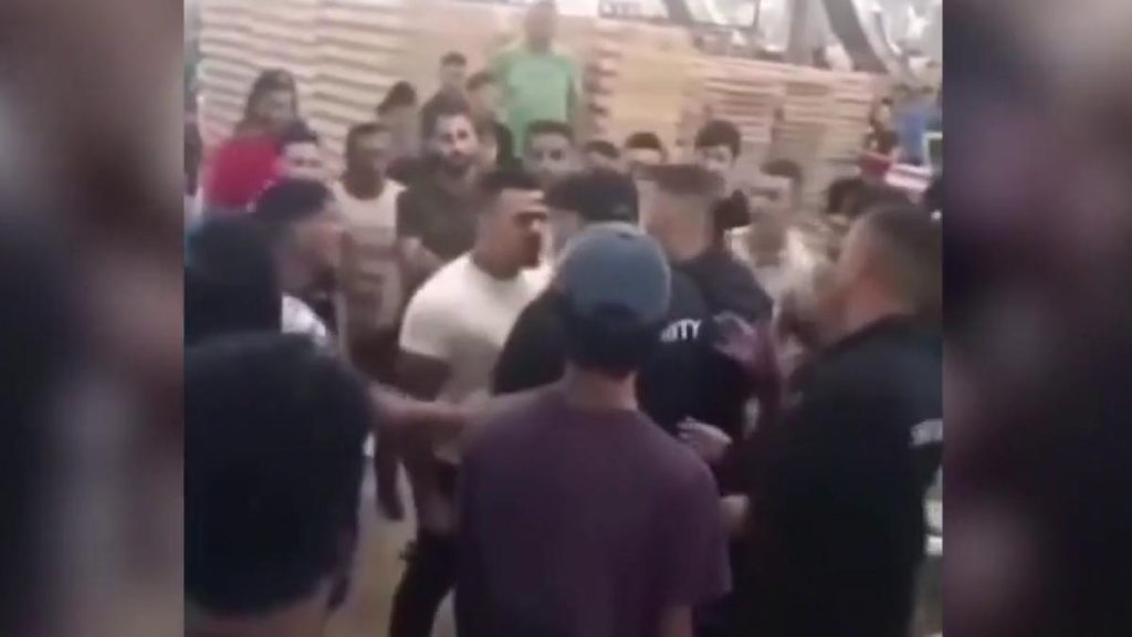scandal urias in fabrica de mobila bataie din cauza aracetului