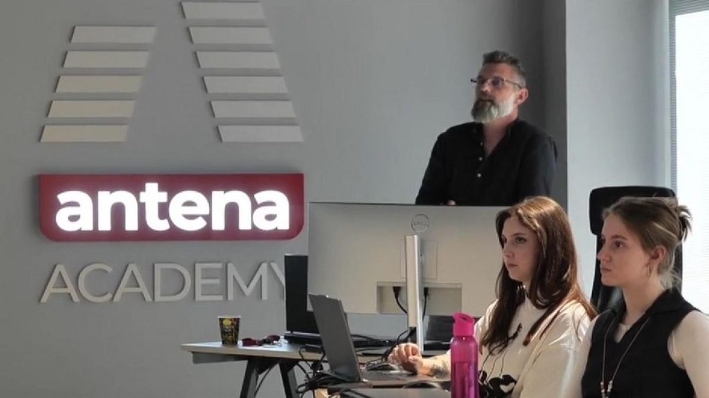 Antena Academy incepe inscrierile pentru cursul Brand Visual Designer