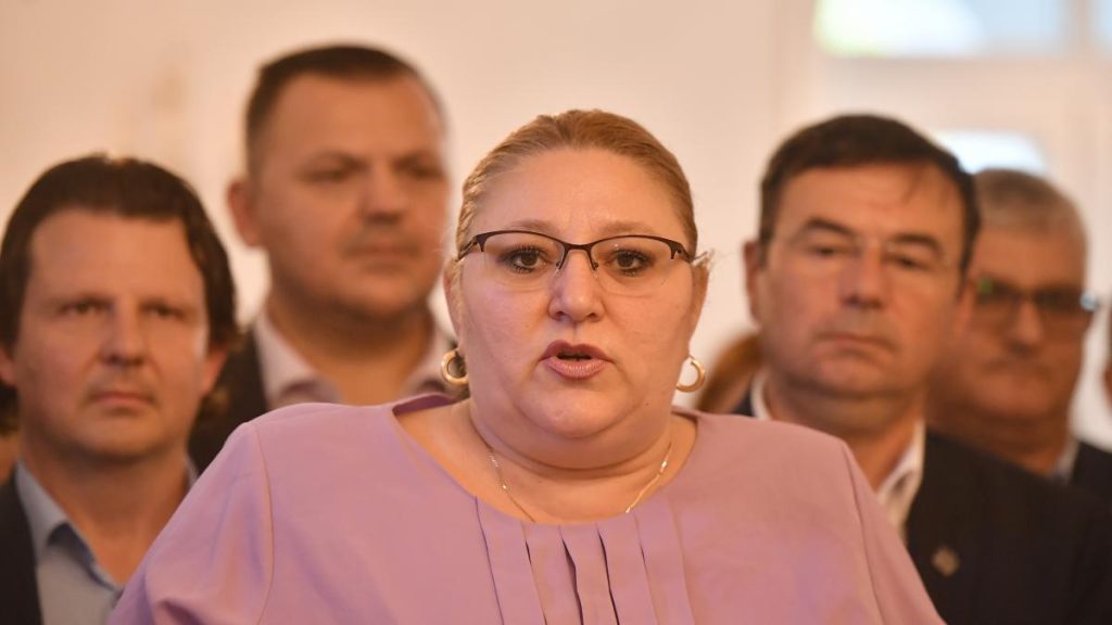 Diana Sosoaca a fost invitata la Russia Today pentru a se plange