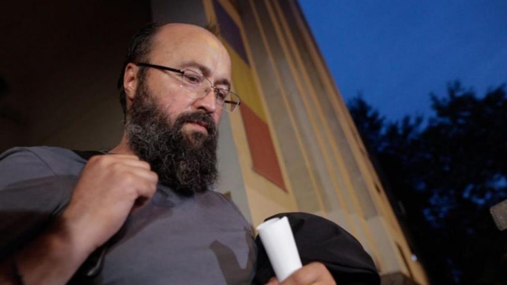 Fostul preot Visarion Alexa condamnat la inchisoare cu suspendare