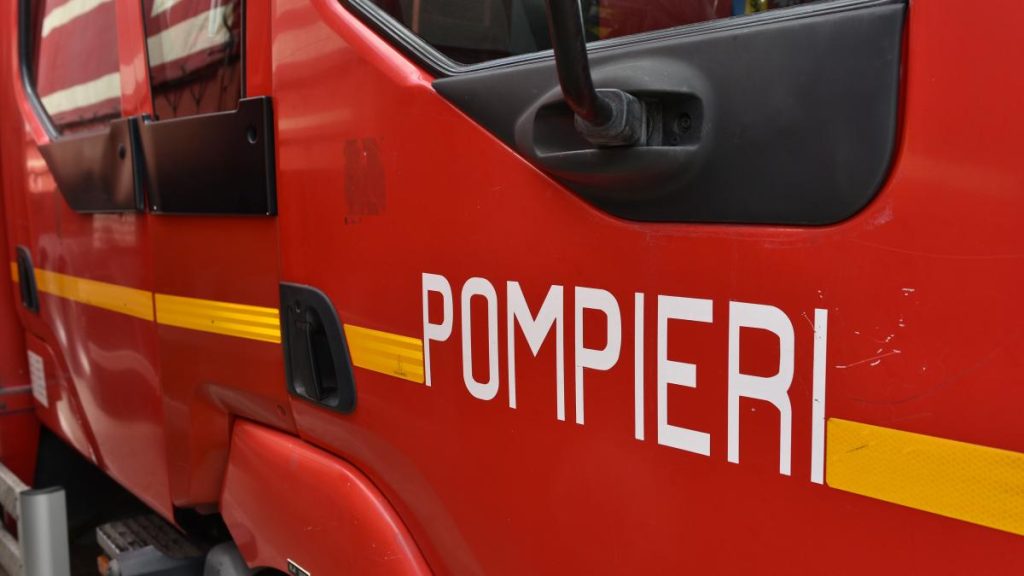 Incendiu la penitenciarul Gaesti 200 evacuate